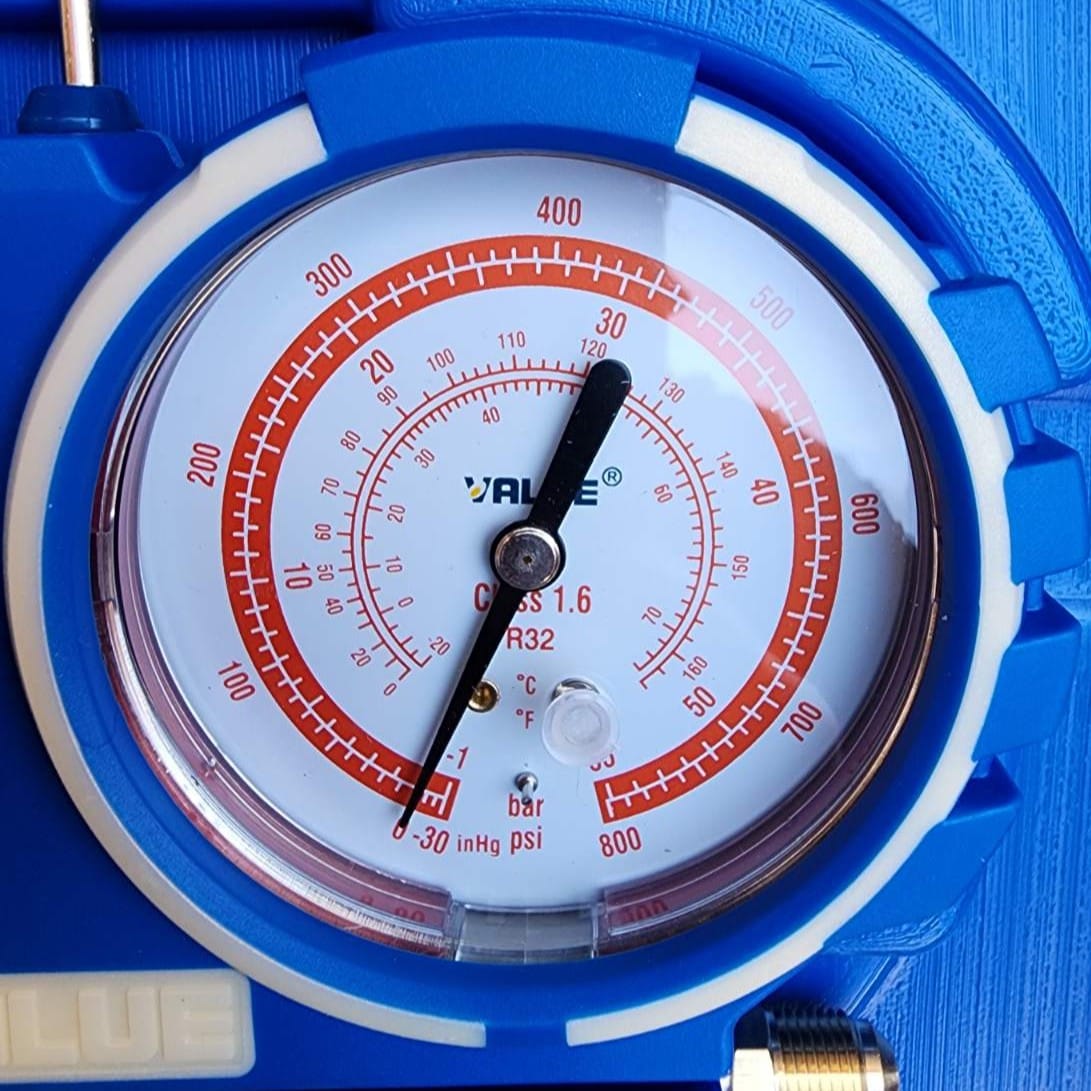 Manometri u koferu za klime sa crevima R32 Value