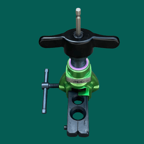 alat_za_pertlovanje_sa_ekscentrom_wipcool_set_7-removebg-preview Alat za pertlovanje sa ekscentrom colovni Wipcool
